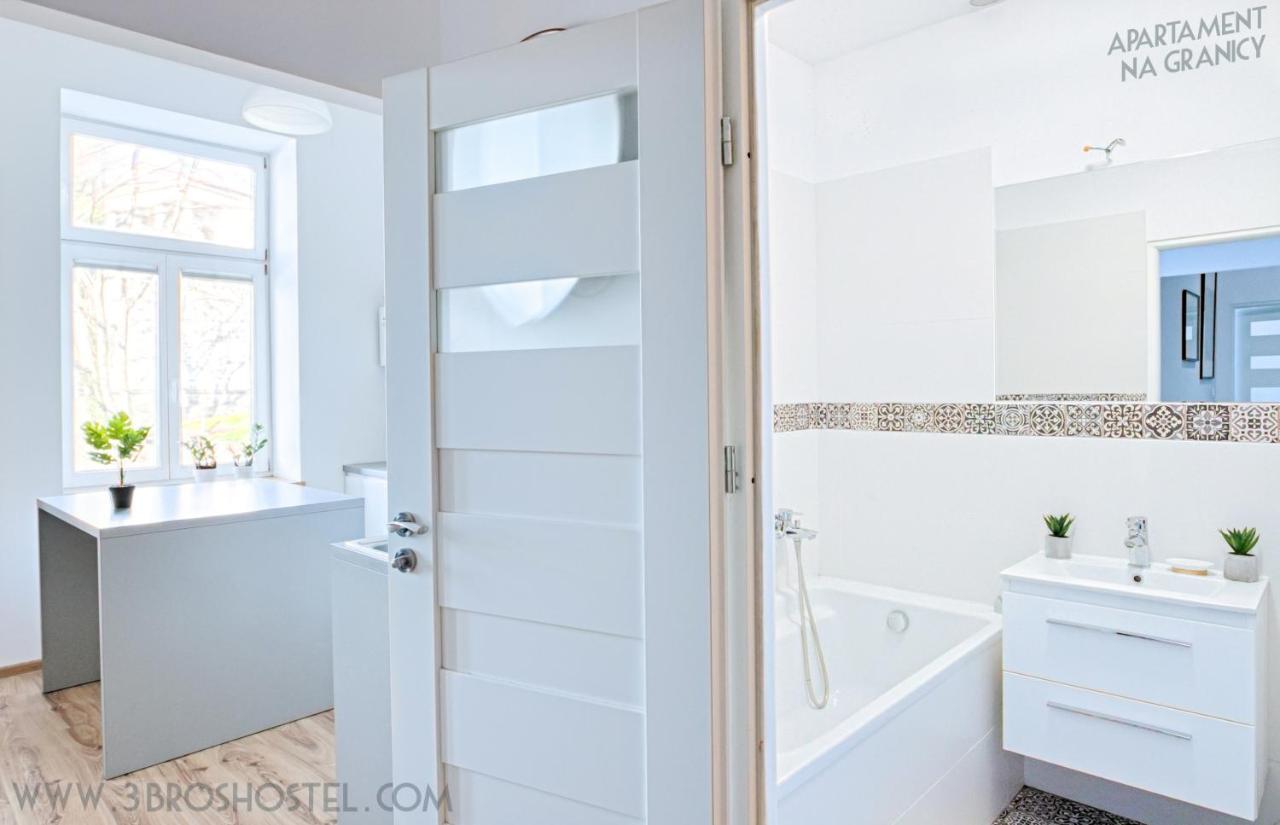 Apartament Na Granicy / Apartment On The Border تشيشين المظهر الخارجي الصورة