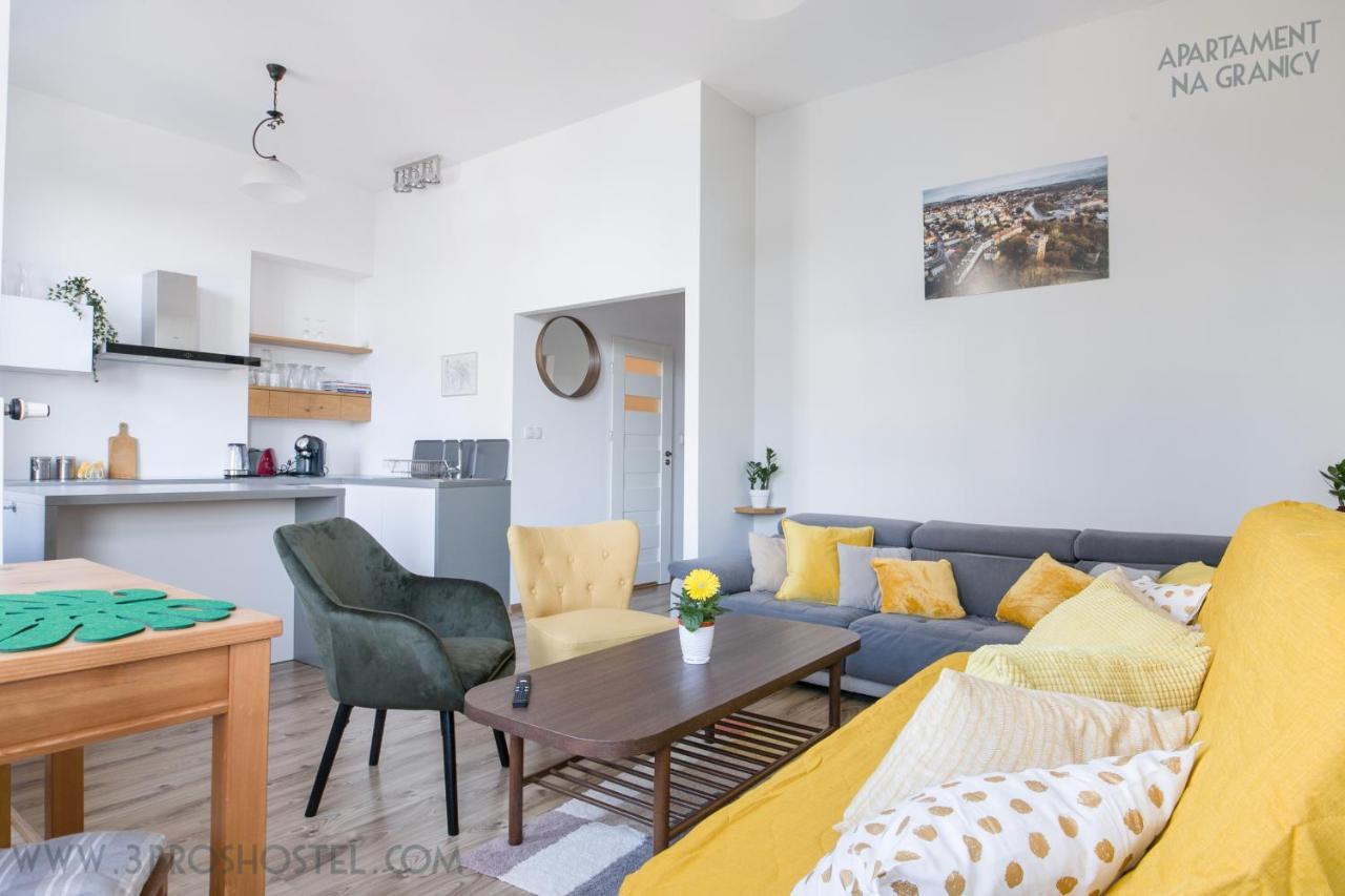 Apartament Na Granicy / Apartment On The Border تشيشين المظهر الخارجي الصورة
